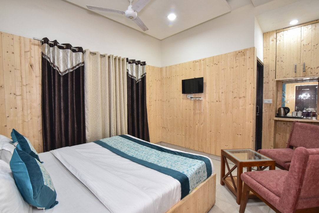 Super Deluxe Room in Hotel Star Metro Inn, Amritsar